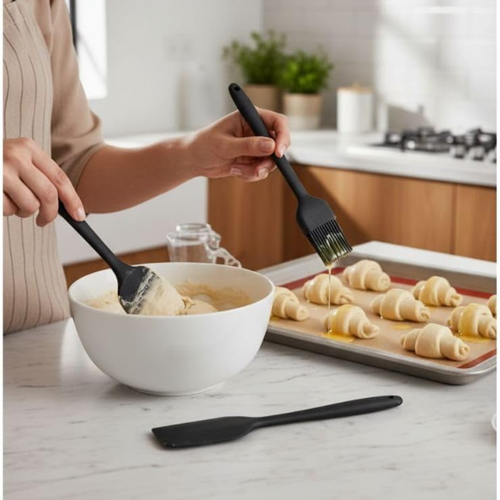 Okyanus spatula contents and components flat lay