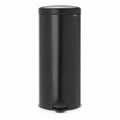 trash can 40 Liters black front view