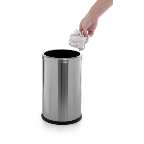 Primanova trash can contents and components flat lay
