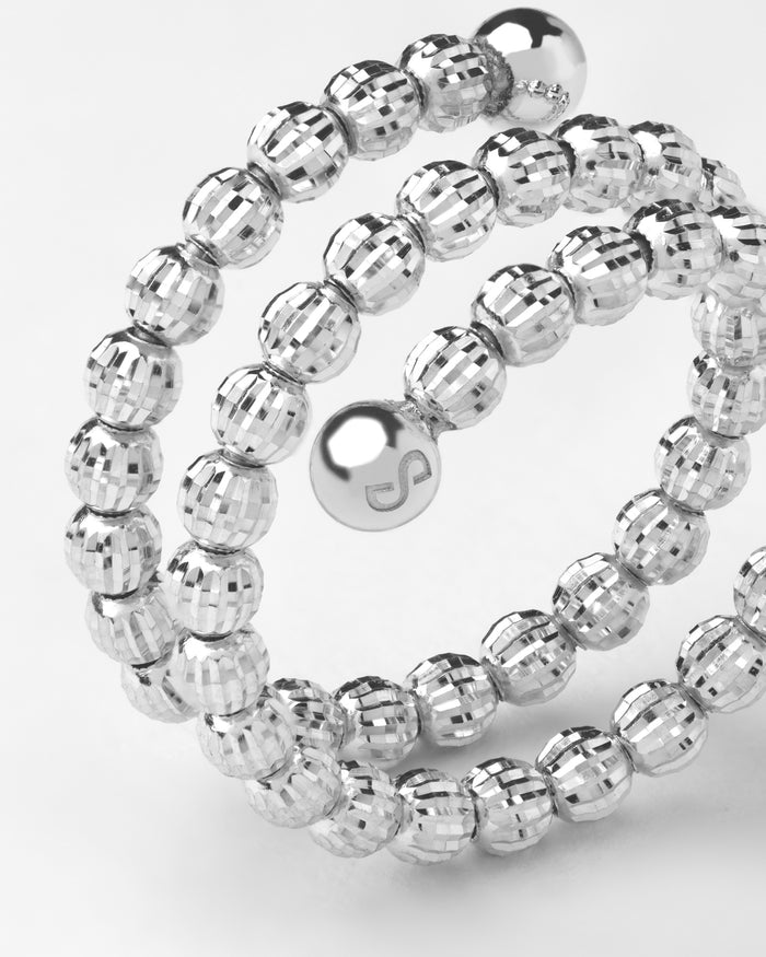 Dettaglio anello Crystal Molla in argento placcato rodio