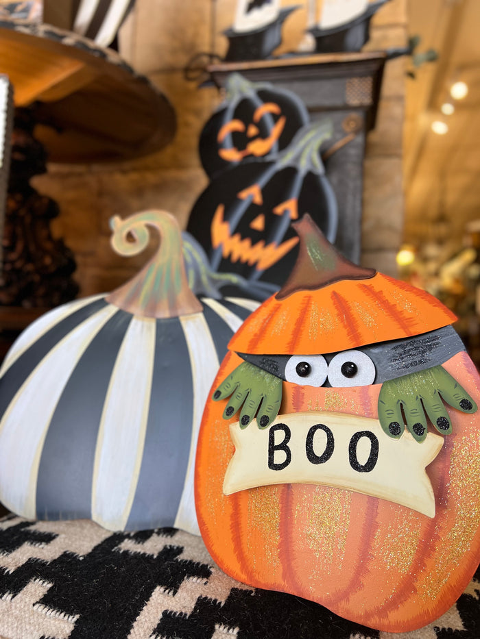 Boo Metal Pumpkin with Creeper