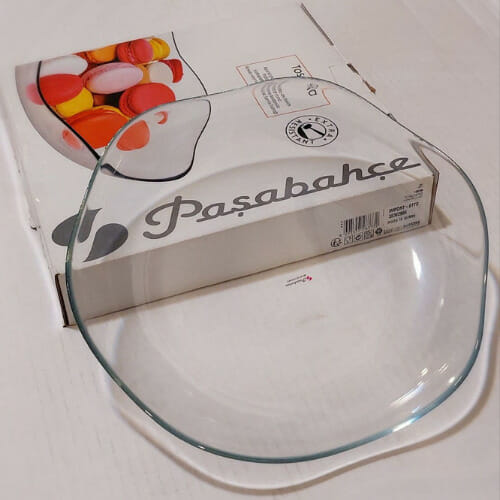 plate Glass close-up detail