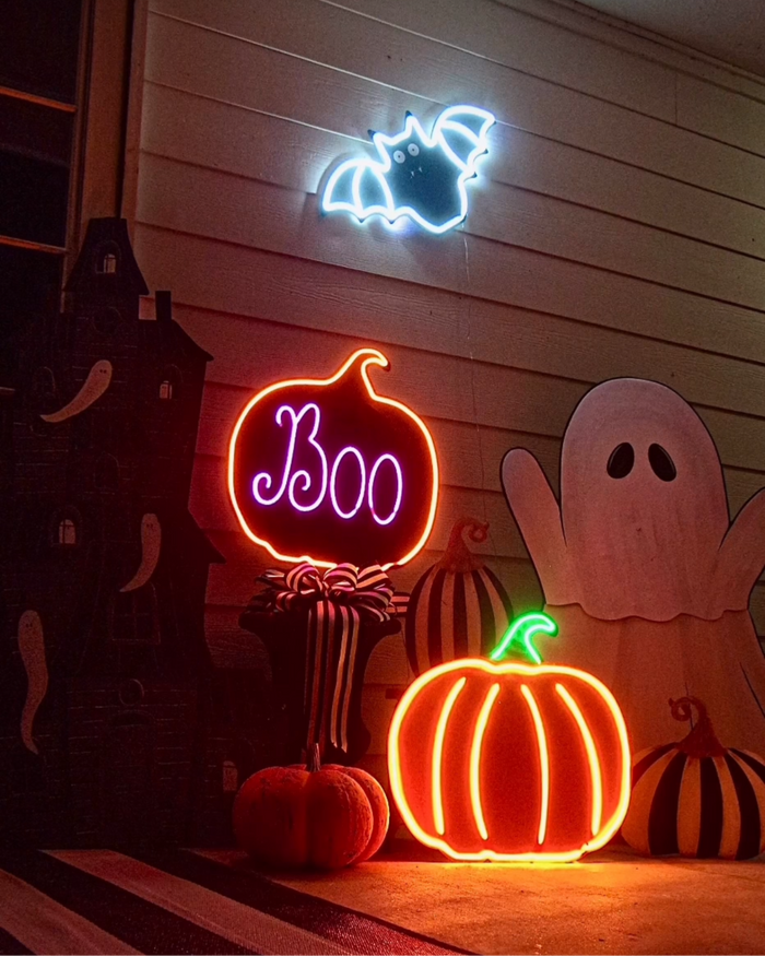 Halloween Large White Ghost Metal Stake Outdoor or Indoor