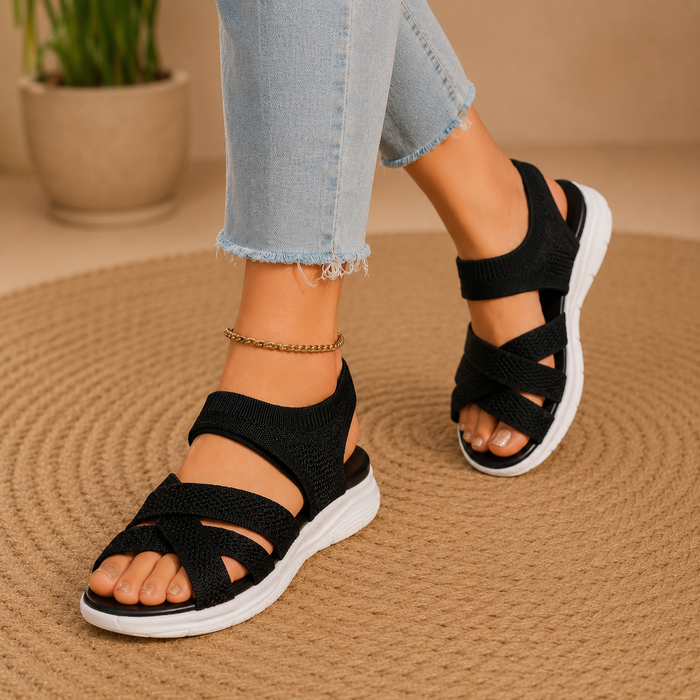 Black / 3